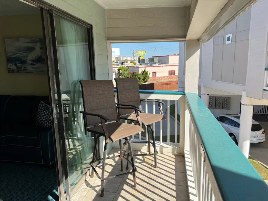 6102 Seawall Boulevard #195A, Galveston, TX 77551 - Image #2