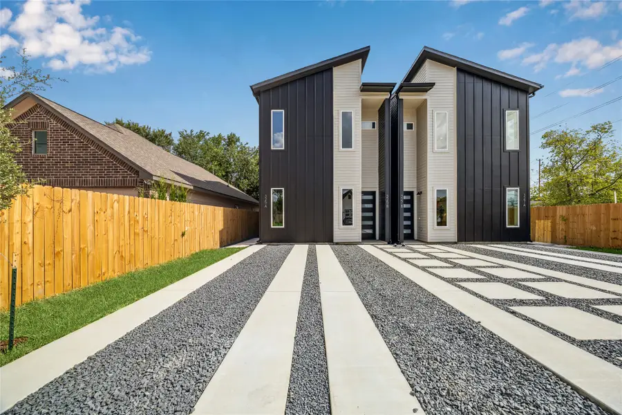428 Calloway Street #A/B, Houston, TX 77029 - #2