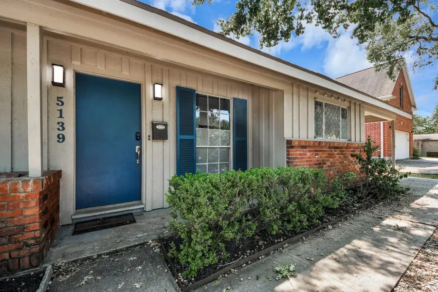 5139 Beechnut Street, Houston, TX 77096 - #2
