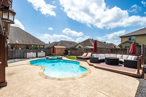 9518 Alabaster Oaks Lane, Humble, TX 77396
