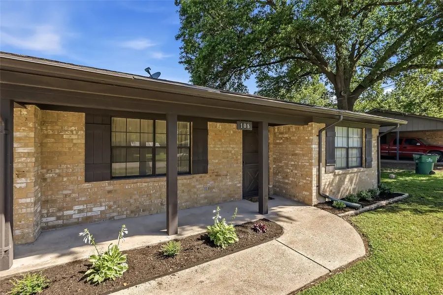 108 W Viser Street, Madisonville, TX 77864 - #2