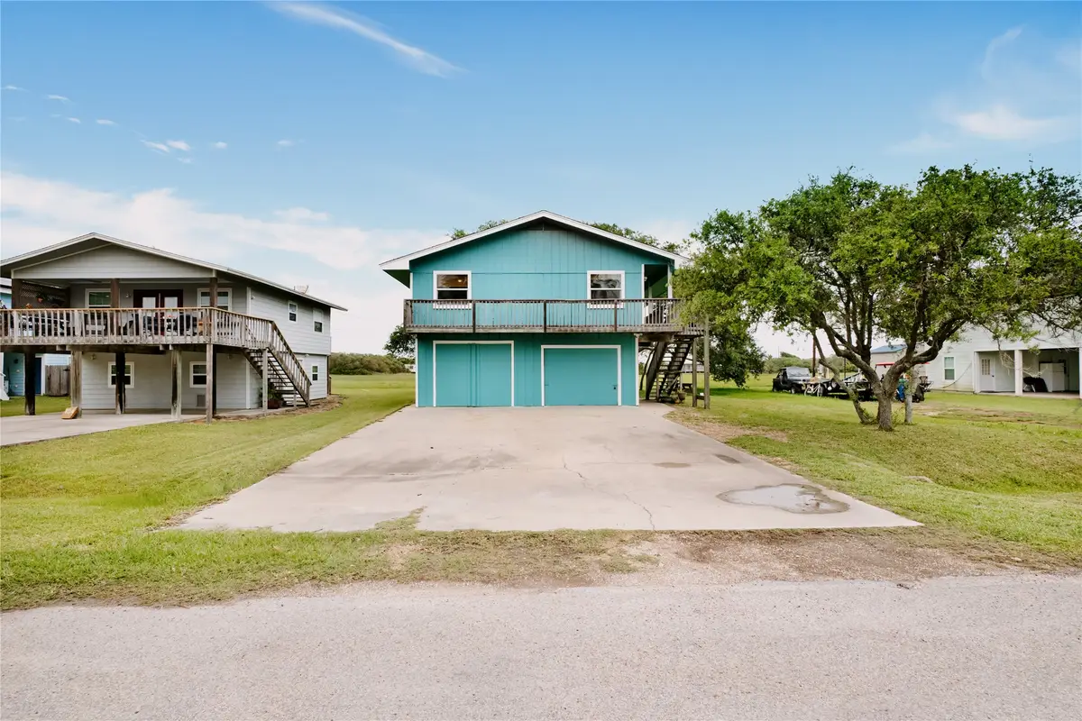 88 Bay Street, Port O Connor, TX 77982 - Image #1