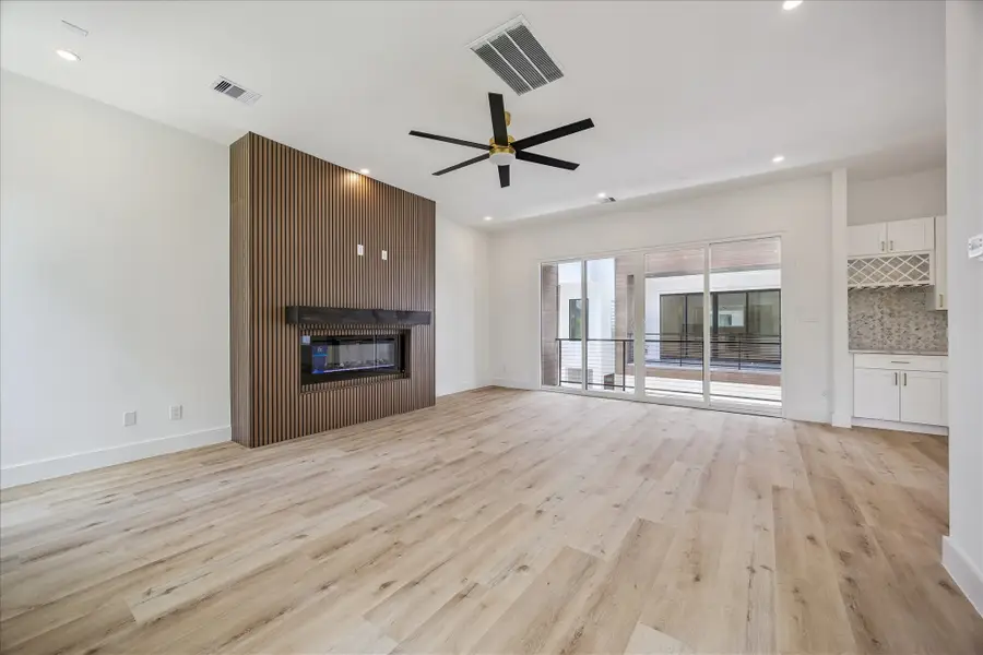 1032 W 17th Street #C, Houston, TX 77008 - #2