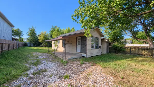 925 Lakin Avenue, Pasadena, TX 77506