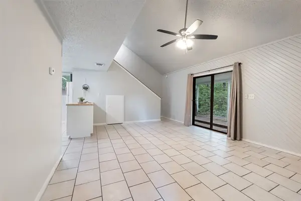 28600 Netawaka Court, Huntsville, TX 77320