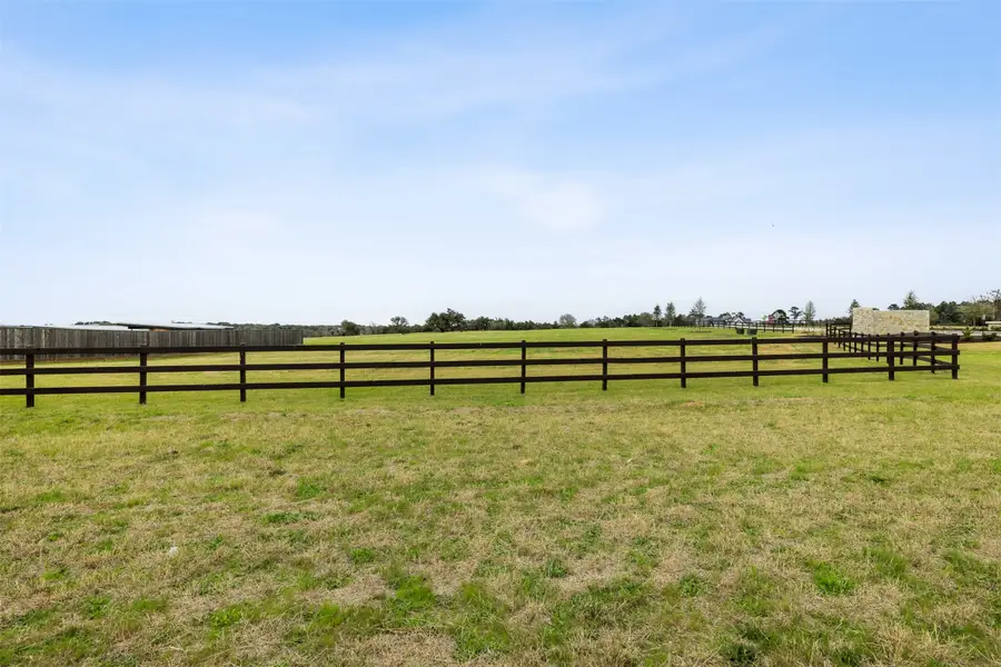 107 Astoria Ave, Round Top, TX 78954 - Image #3