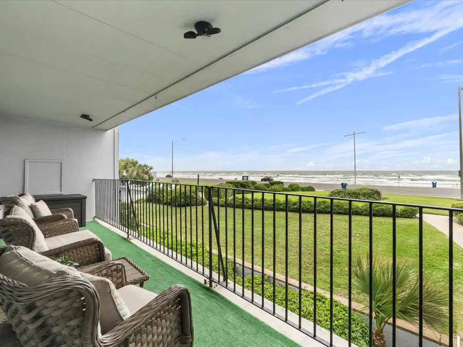 7600 Seawall Boulevard #113, Galveston, TX 77551 - Image #2