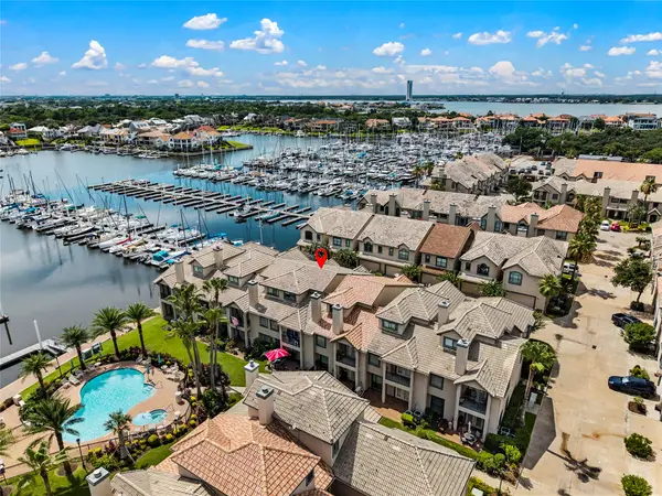 488 Mariners Drive, Kemah, TX 77565