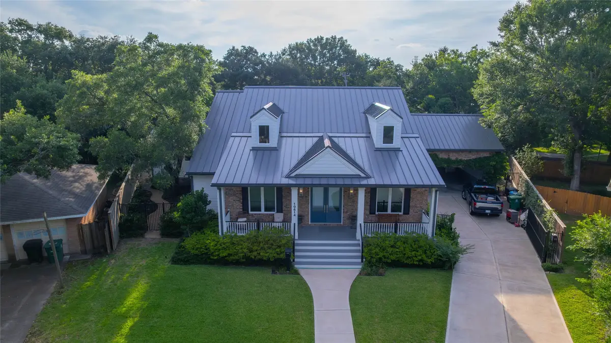 10614 Moonlight Drive, Houston, TX 77096 - Image #1