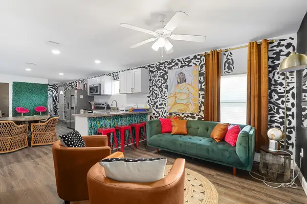 2735 Knotty Oaks Trail, Houston, TX 77045