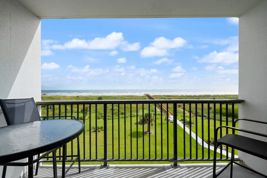 415 E Beach Drive #309, Galveston, TX 77550 - #2
