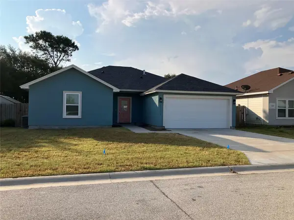 1941 Admiral Lane, Aransas Pass, TX 78336