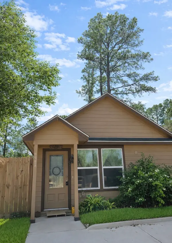 9593 Darkwood, Willis, TX 77318