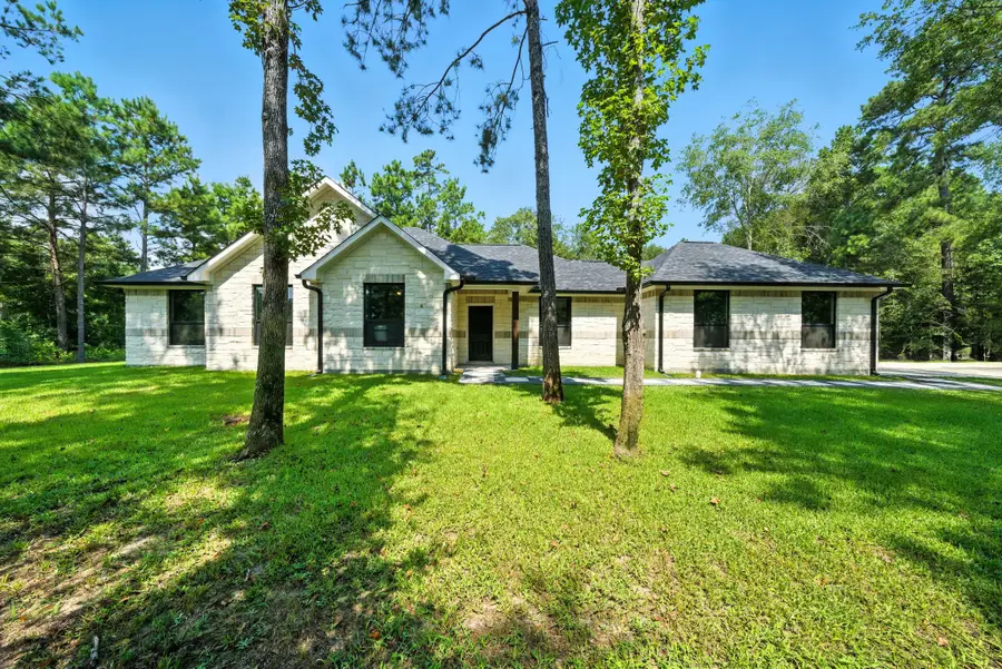 105 Rim Rock Road, Huntsville, TX 77340 - Image #2