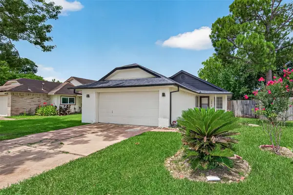 10814 Parkland Woods Drive, Sugar Land, TX 77498
