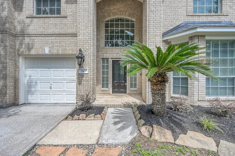 2103 Winding Hollow Court, Conroe, TX 77385 - Image #3