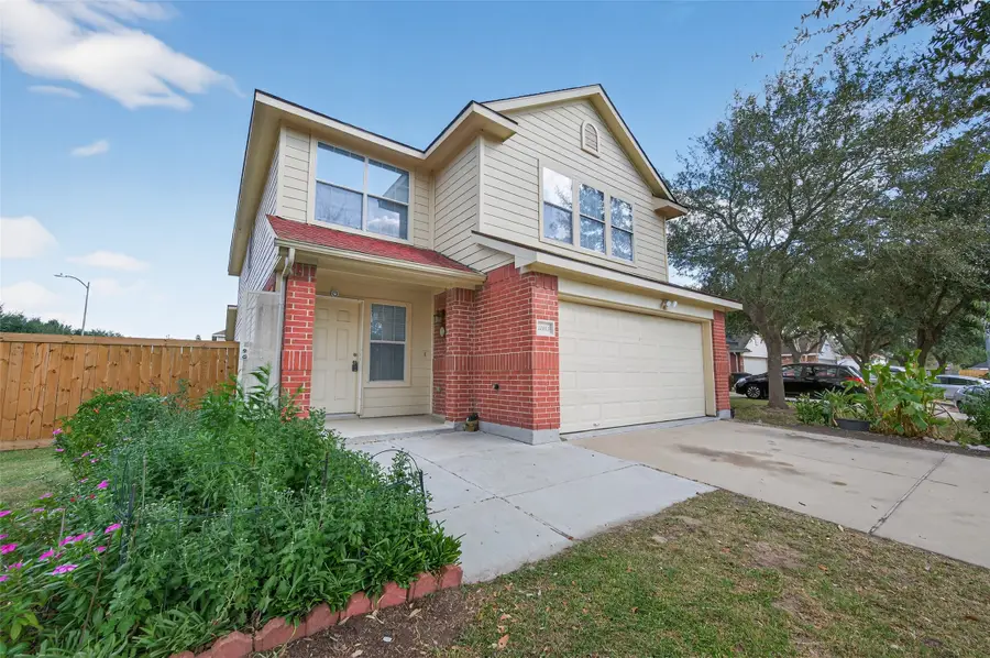 12603 Estrella Ct, Houston, TX 77045 - Image #2