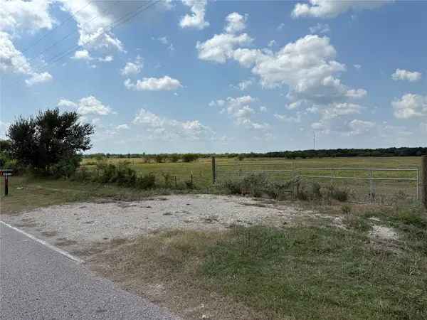 36510 Richard Frey Road, Waller, TX 77484