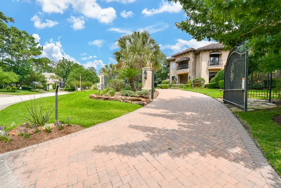 10 Player Pond Place, The Woodlands, TX 77382 - Image #3