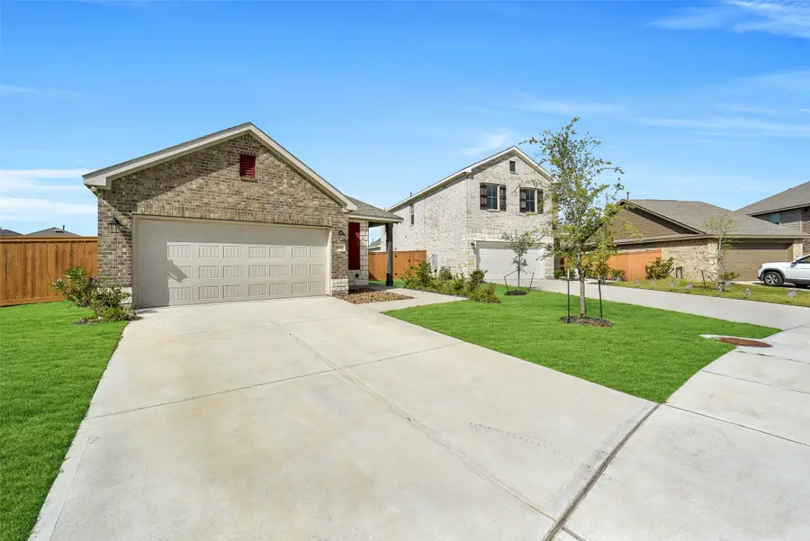 10902 Bonfire Trail, Beasley, TX 77417 - Image #2