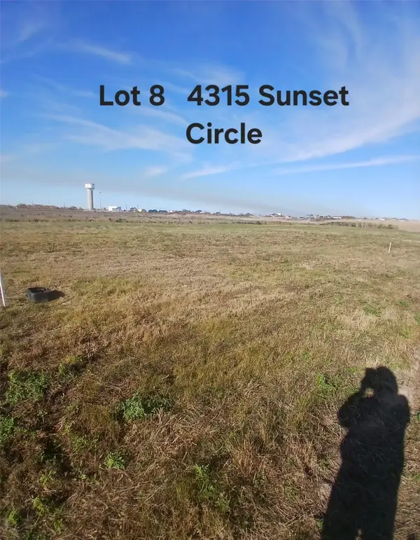 4315 Sunset Ct, Port Bolivar, TX 77650