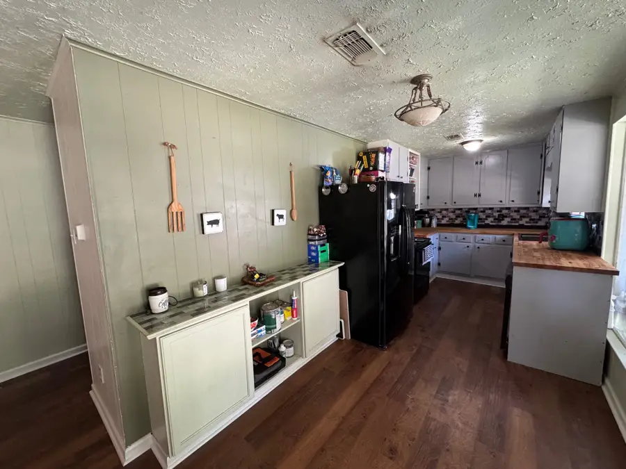 9 Cedar Lane, Huntsville, TX 77320 - Image #2