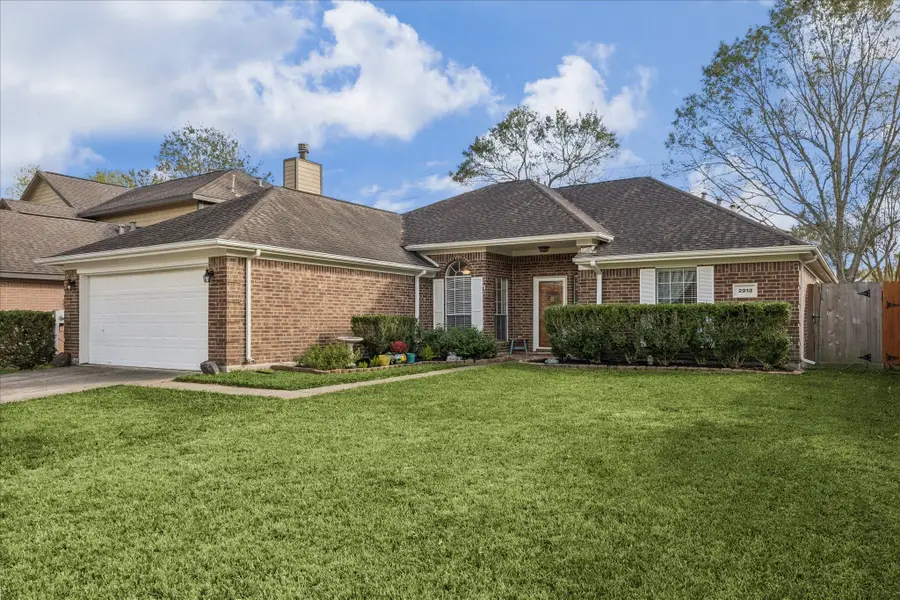 2913 Paisley Meadow Drive, League City, TX 77573 - Image #2