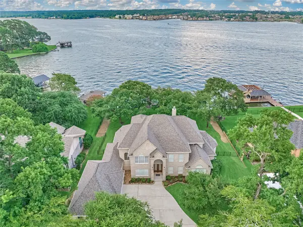 9370 Escondido Drive, Willis, TX 77318