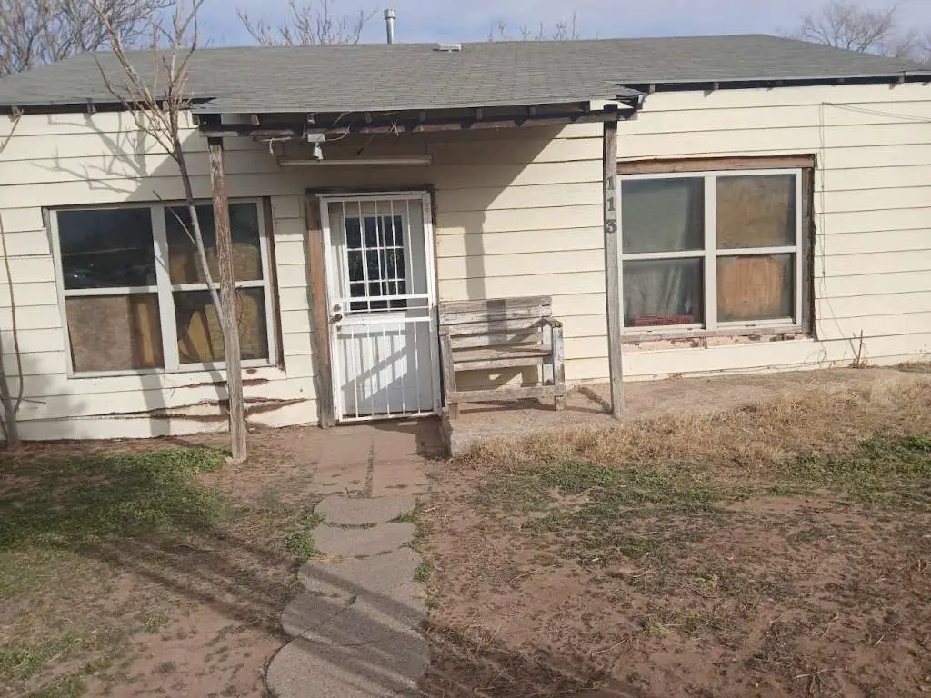113 Maple Street, Levelland, TX 79336 - Image #1
