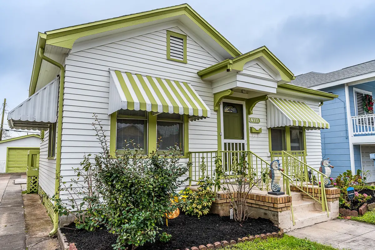 4111 Avenue T, Galveston, TX 77550 - #1