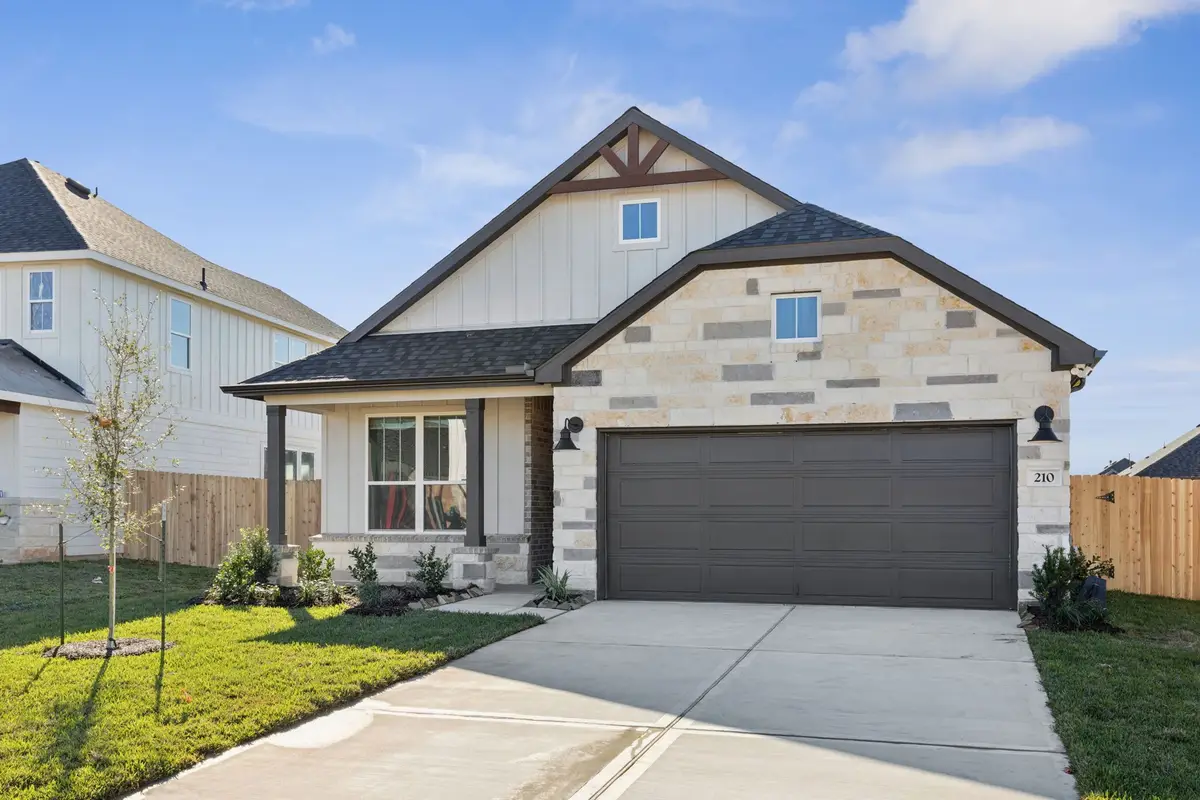 210 Prairie Ridge Lane, Montgomery, TX 77356 - Image #1