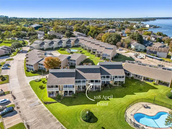 108 April Point Drive S, Montgomery, TX 77356