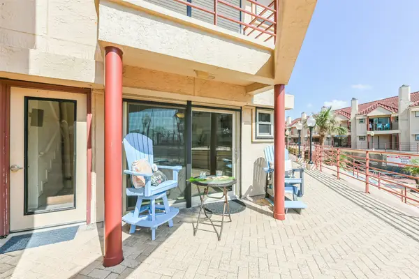 7312 Seawall Boulevard #103, Galveston, TX 77551