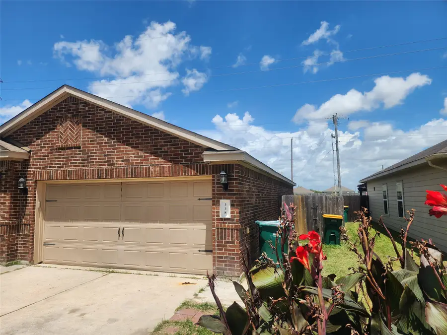 338 Apache Field Lane, La Marque, TX 77568 - #2