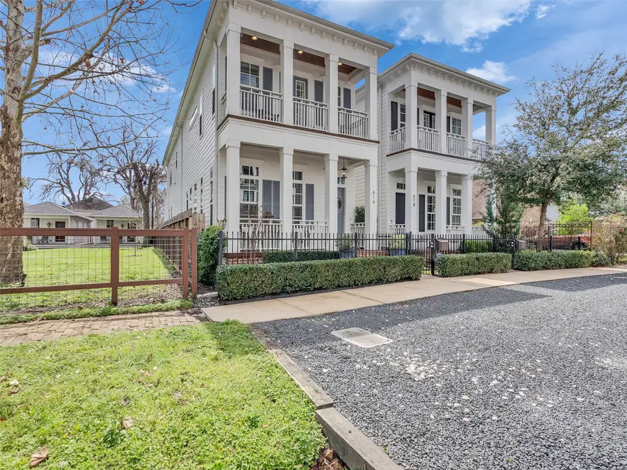 616 W 26th Street, Houston, TX 77008 - #3