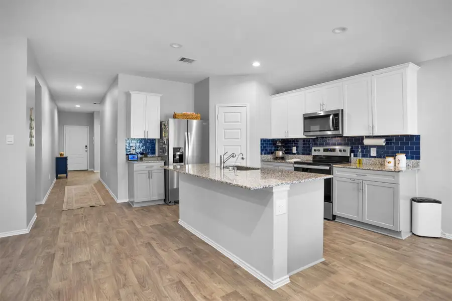 1147 Buffalograss Trail, Sealy, TX 77474 - Image #3