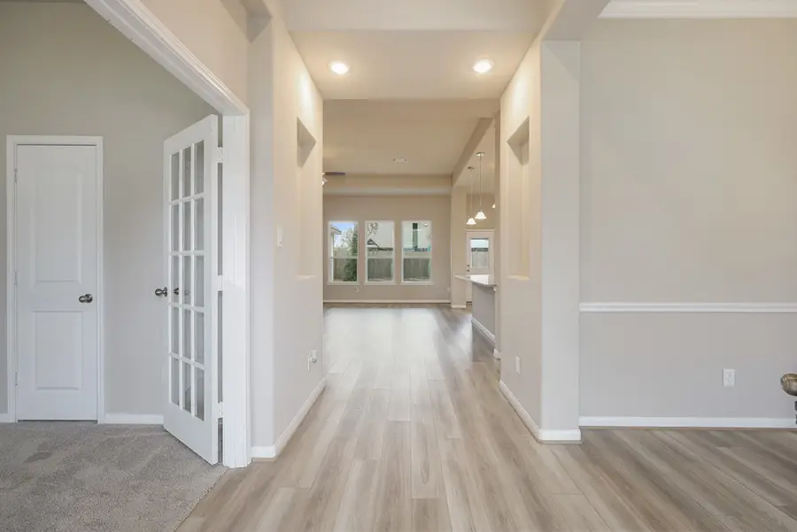 213 Woodhaven, West Columbia, TX 77486 - Image #2