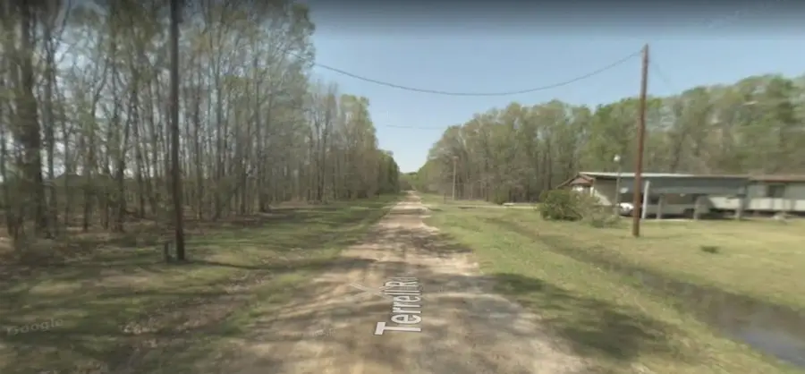 302 Terrell Road, Livingston, TX 77351 - Image #2