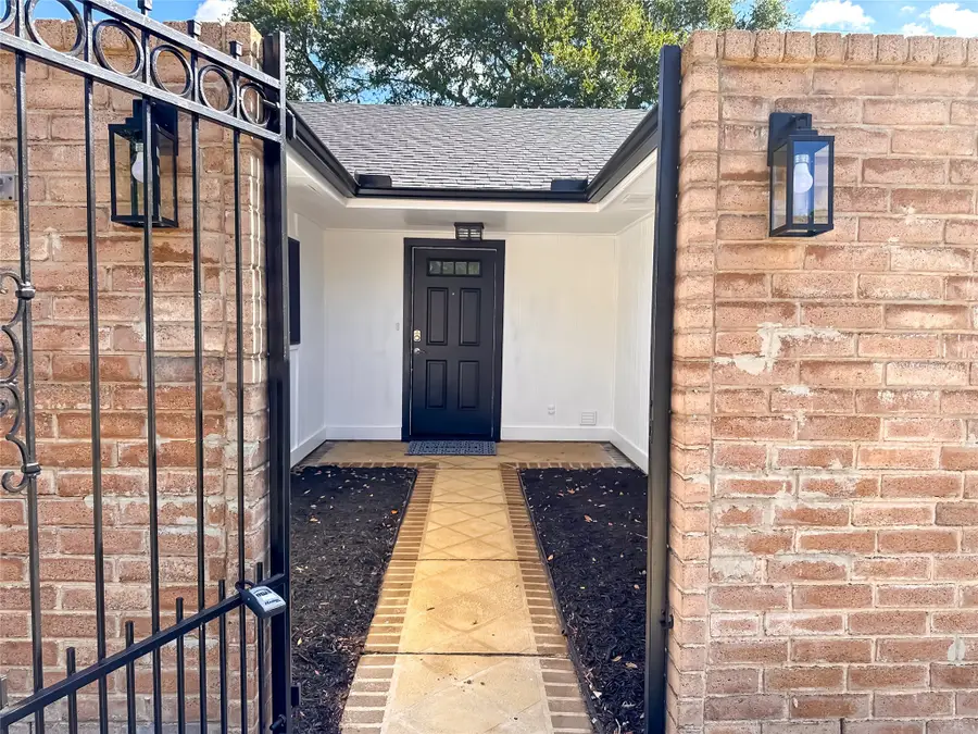 21710 Nickerton Ln, Spring, TX 77388 - Image #2