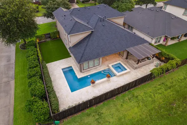 18727 Tuscany Woods Drive, Shenandoah, TX 77381