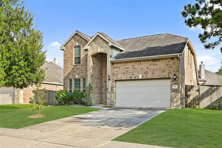13722 Mckinney Creek Lane, Houston, TX 77044 - Image #2