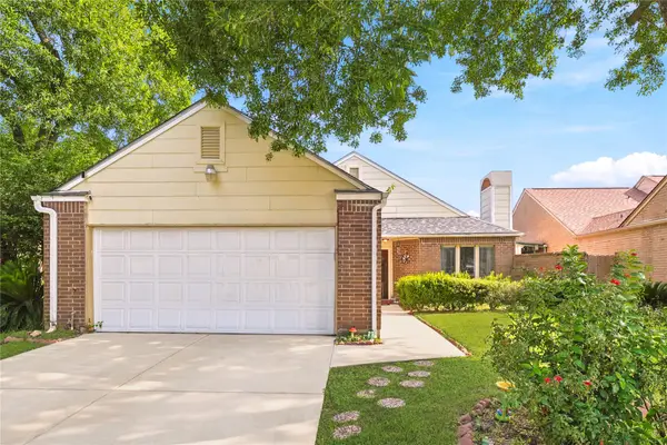 8226 Misty Ridge Lane, Houston, TX 77071