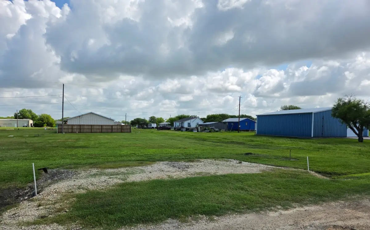 1202 W Dallas Avenue Lot 1, Seadrift, TX 77983 - #1