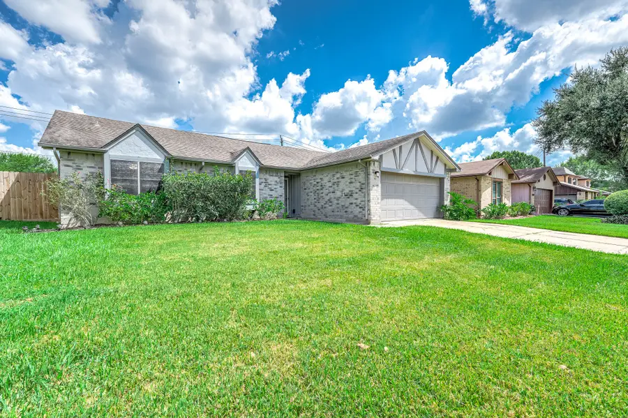 8434 Quail Crest Dr, Missouri City, TX 77489 - Image #3