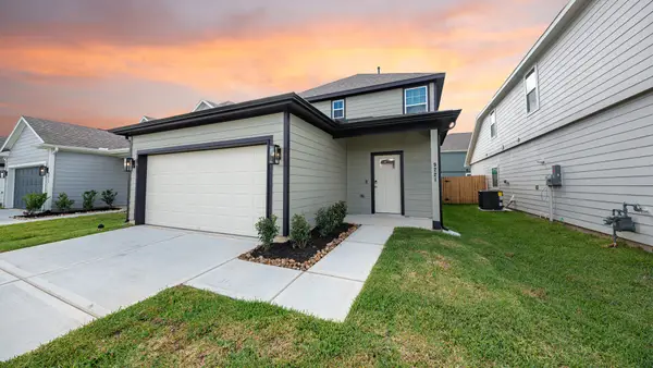 9221 Crestone Peak Drive, Willis, TX 77318
