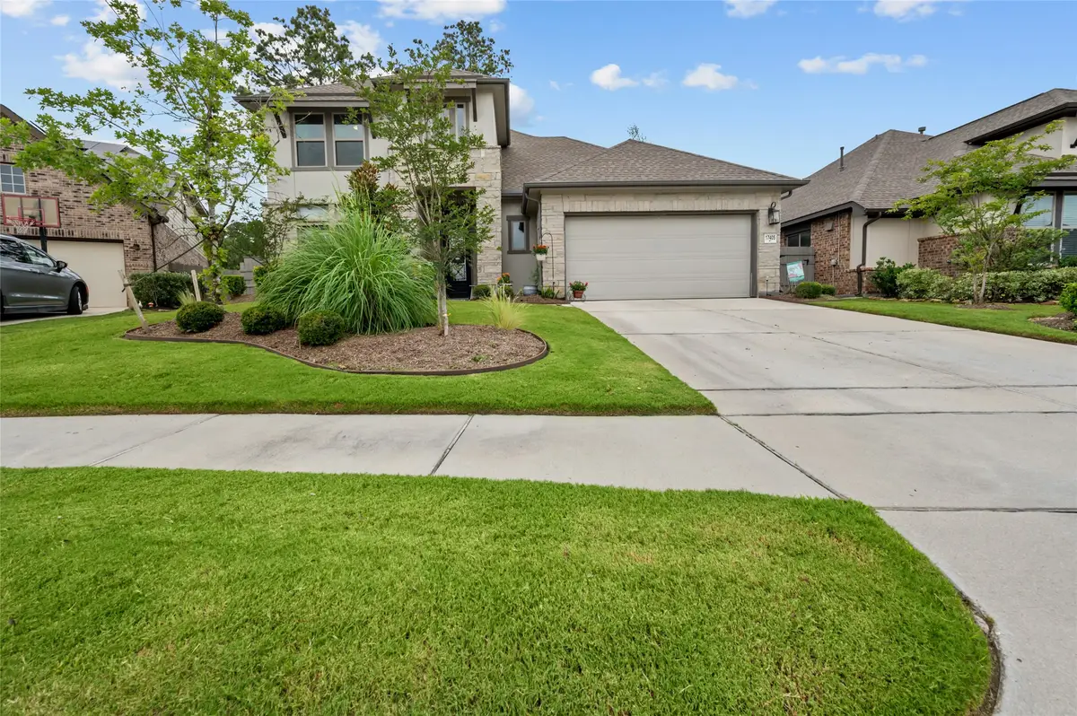 17405 Chestnut Cove Drive, Conroe, TX 77302 - Image #1