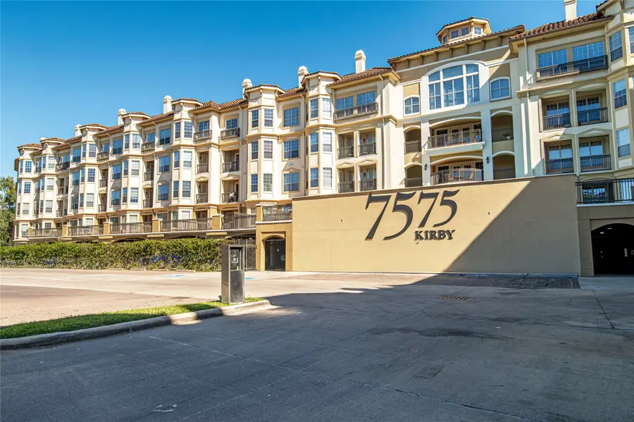 7575 Kirby Drive #3202, Houston, TX 77030 - Image #3