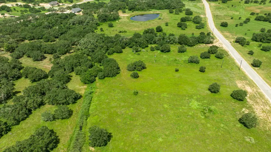 381 Gadwall Lane, Columbus, TX 77470 - Image #2