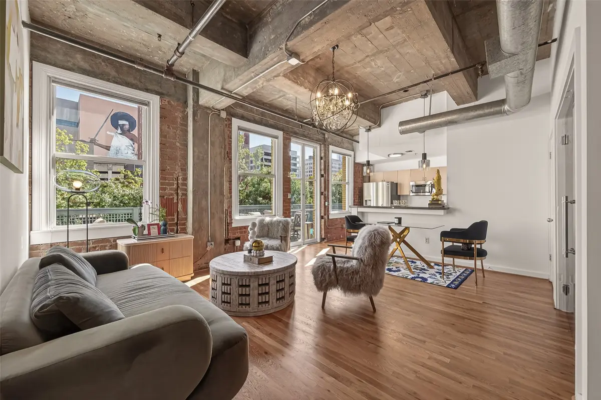 204 Travis Street #2B, Houston, TX 77002 - Image #1