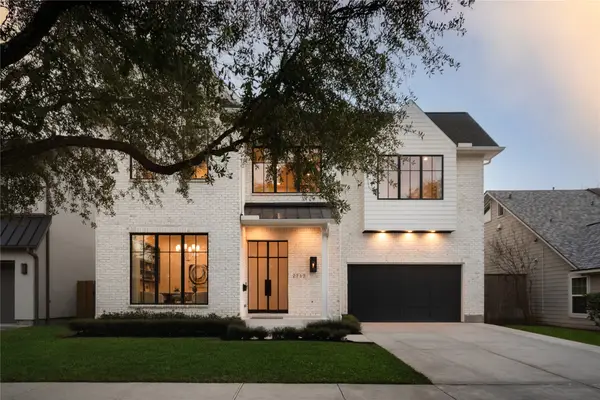 2715 Robinhood Street, West University Place, TX 77005